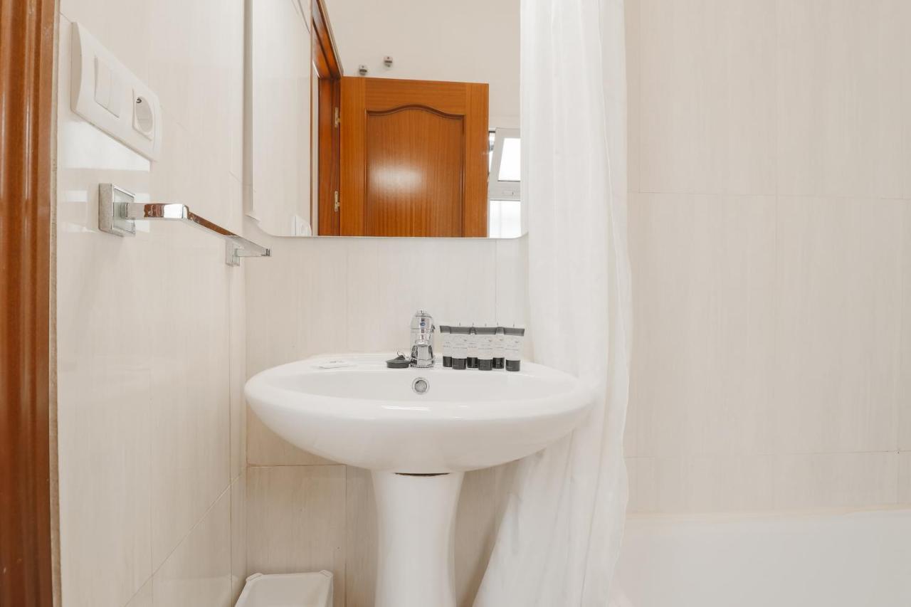 C2 - Seaside Pedregalejo 3 Bedrooms Apartment Málaga Eksteriør bilde